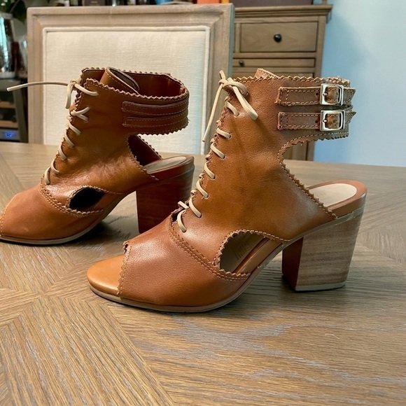 Nwot Brantano Leather Lace up Open Toe and Open Heel Caramel - Picture 11 of 16